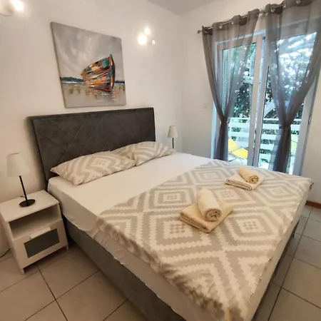 Nemira Apartment Omiš